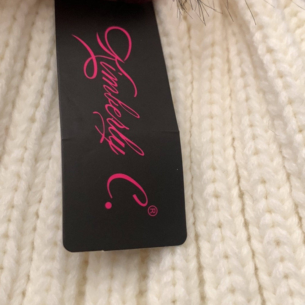 Cozy Pink and White Knit Pom-Pom Hat - Picture 2 of 2